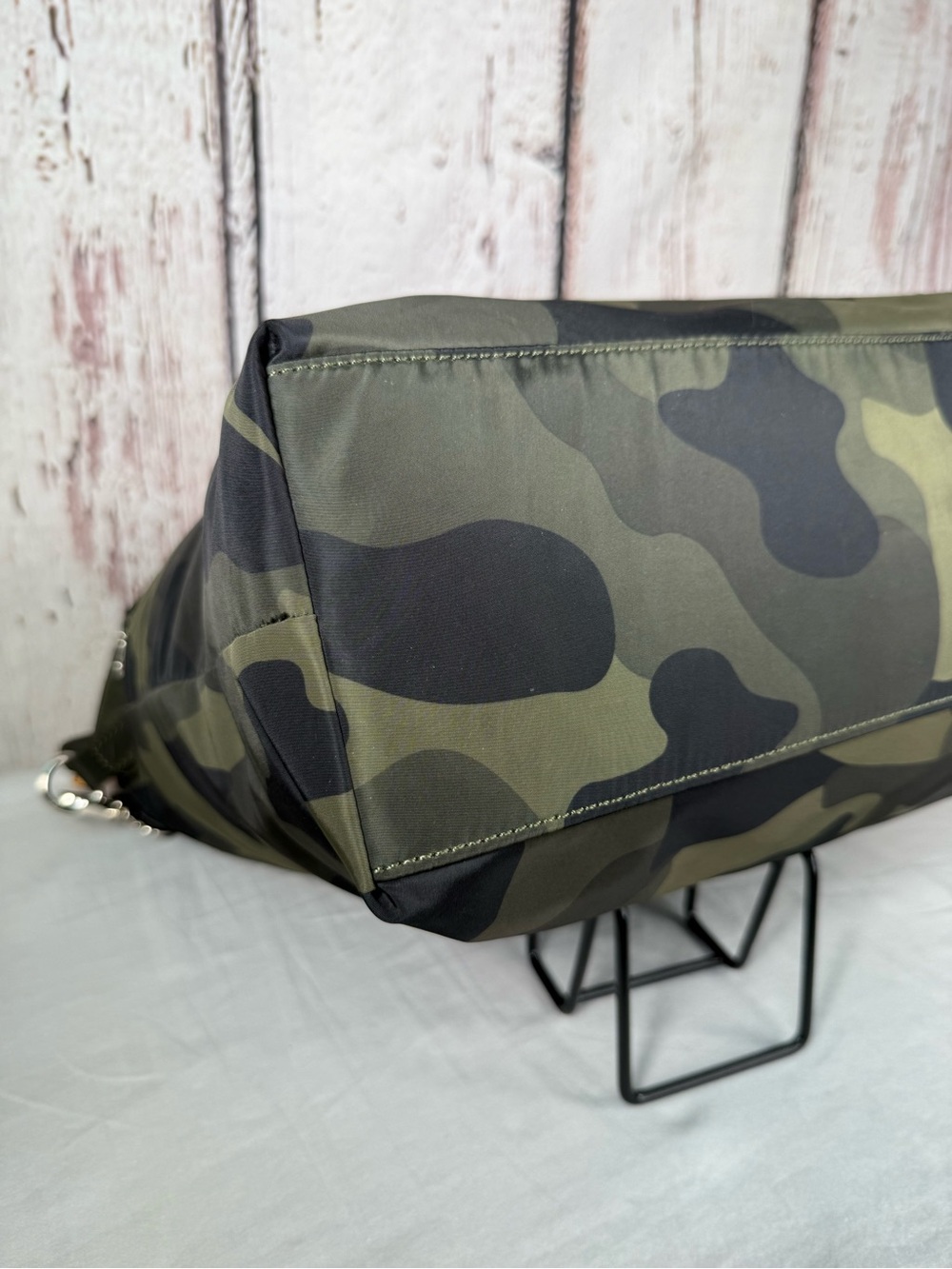 The Pretty Simple 3 Sisters Collection Nelly Nylon Camo Crossbody Tote Bag Purse - Picture 9 of 13